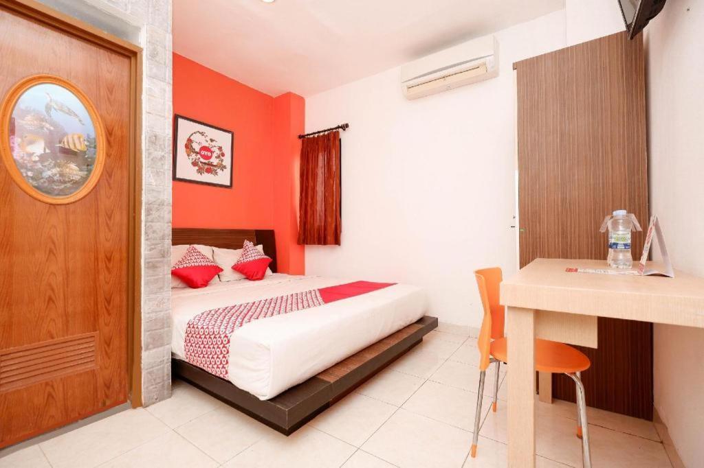 Oyo 1251 Residence 8 Semarang Exterior foto